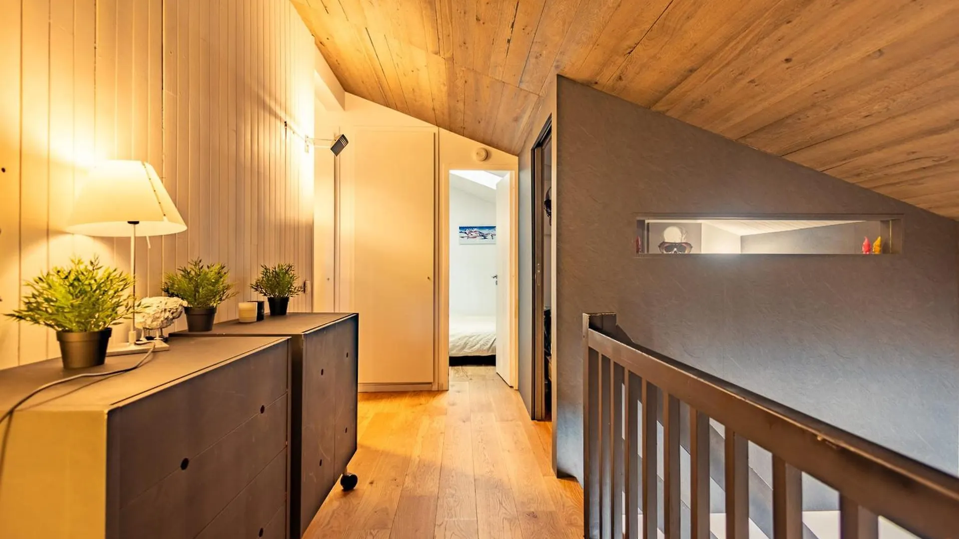 Ski-In Ski-Out 3-Bedroom Duplex Meribel Mottaret France